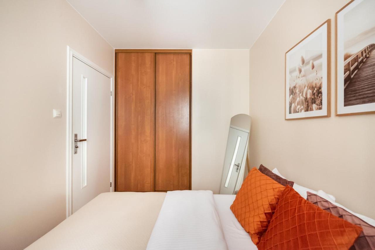 Praga Sulejkowska Comfort Apartment Warschau Exterior foto